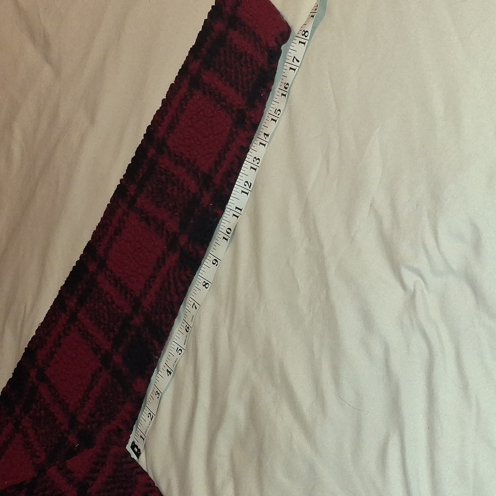 VS Pink Maroon/Raspberry And Black Sherpa Pullover - Picture 8 of 8